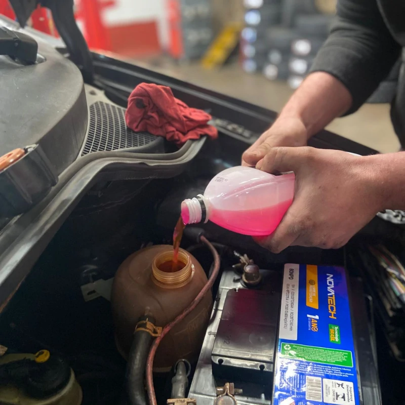 servicos-de-suspensao-e-pneus-e-automotivos (6)
